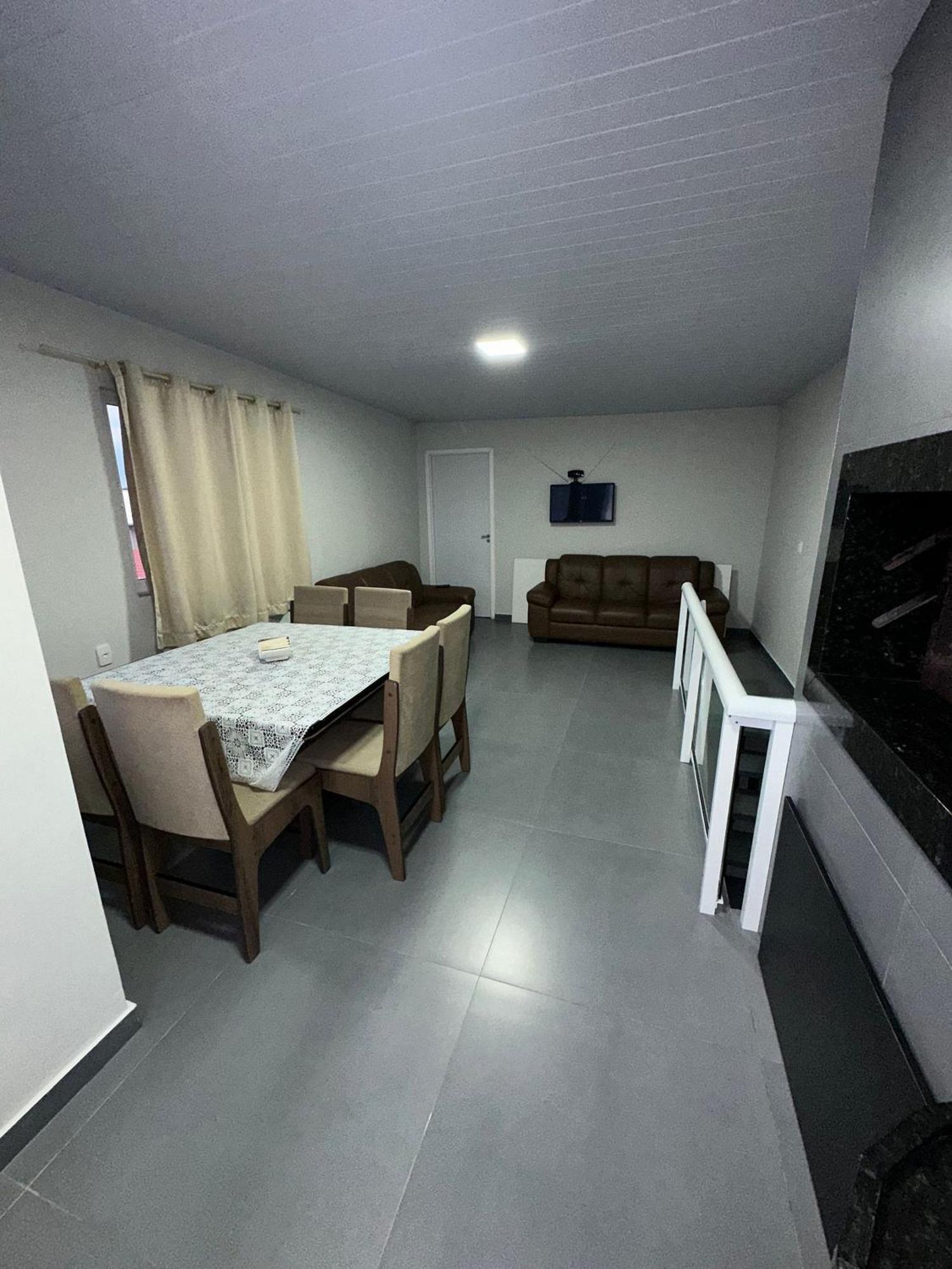 Residencial Wrubleski Sc Пинхейра Екстериор снимка