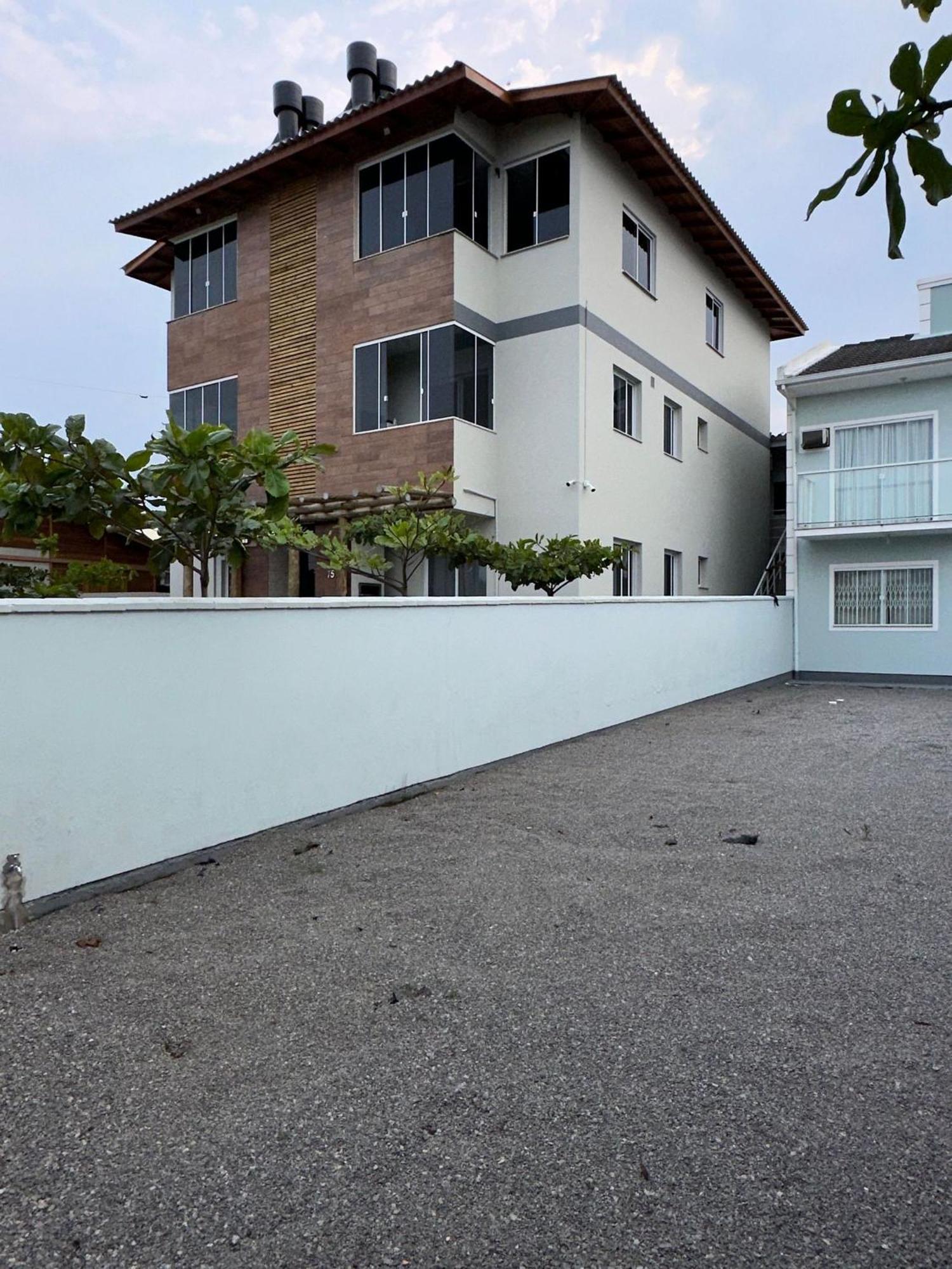 Residencial Wrubleski Sc Пинхейра Екстериор снимка