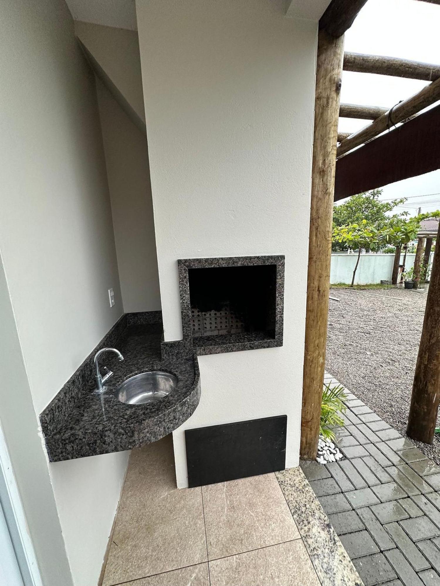 Residencial Wrubleski Sc Пинхейра Екстериор снимка